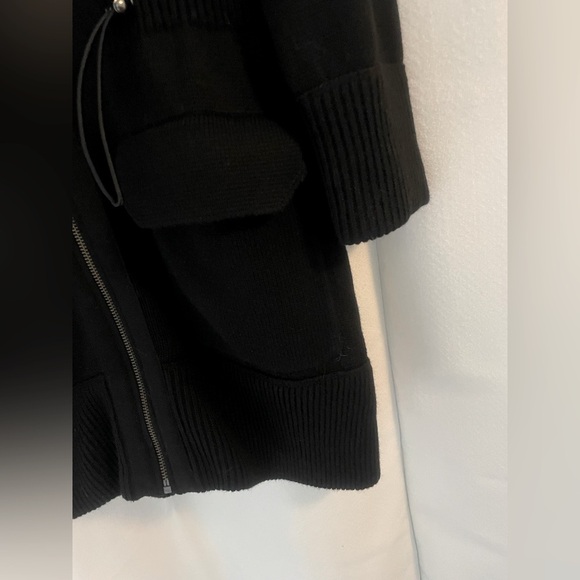 Banana Republic Black Jacket/sweater with Fur Trim Full Zip Banana Republic, Med - Picture 2 of 6